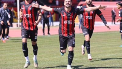 UŞAK, – 3’üncü Lig 2’nci Grup’ta 6 maçtır yenilmeyen Play-Off