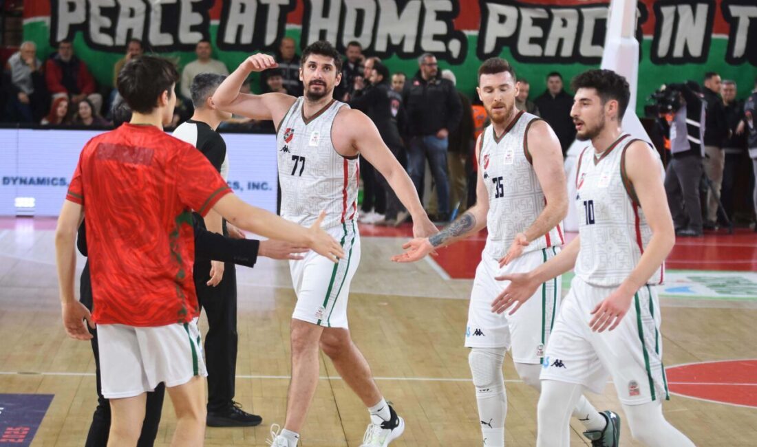 İZMİR, BASKETBOL Süper Ligi’nde transfer yasağını çok zor kaldırarak kadrosuna