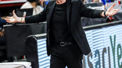 İZMİR, BASKETBOL Süper Ligi’nde üst üste 11 yenilgiyle 51 yıl