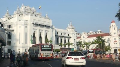 MYANMAR, – MYANMAR’da meydana gelen depremde hayatını kaybedenler için 1
