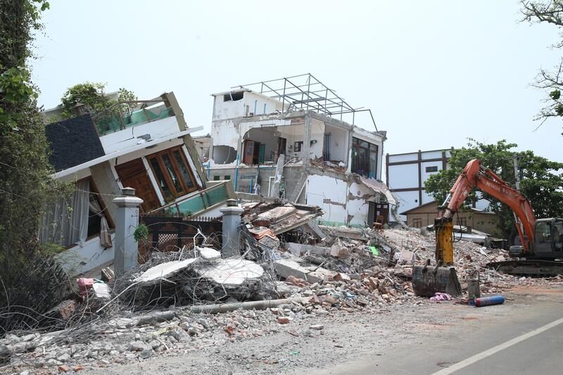 MYANMAR, – MYANMAR’da meydana gelen 7.7 ve 6.4 büyüklüğündeki iki