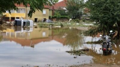 KUZEY MAKEDONYA, – KUZEY Makedonya’nın başkenti Üsküp’te şiddetli yağışın sele