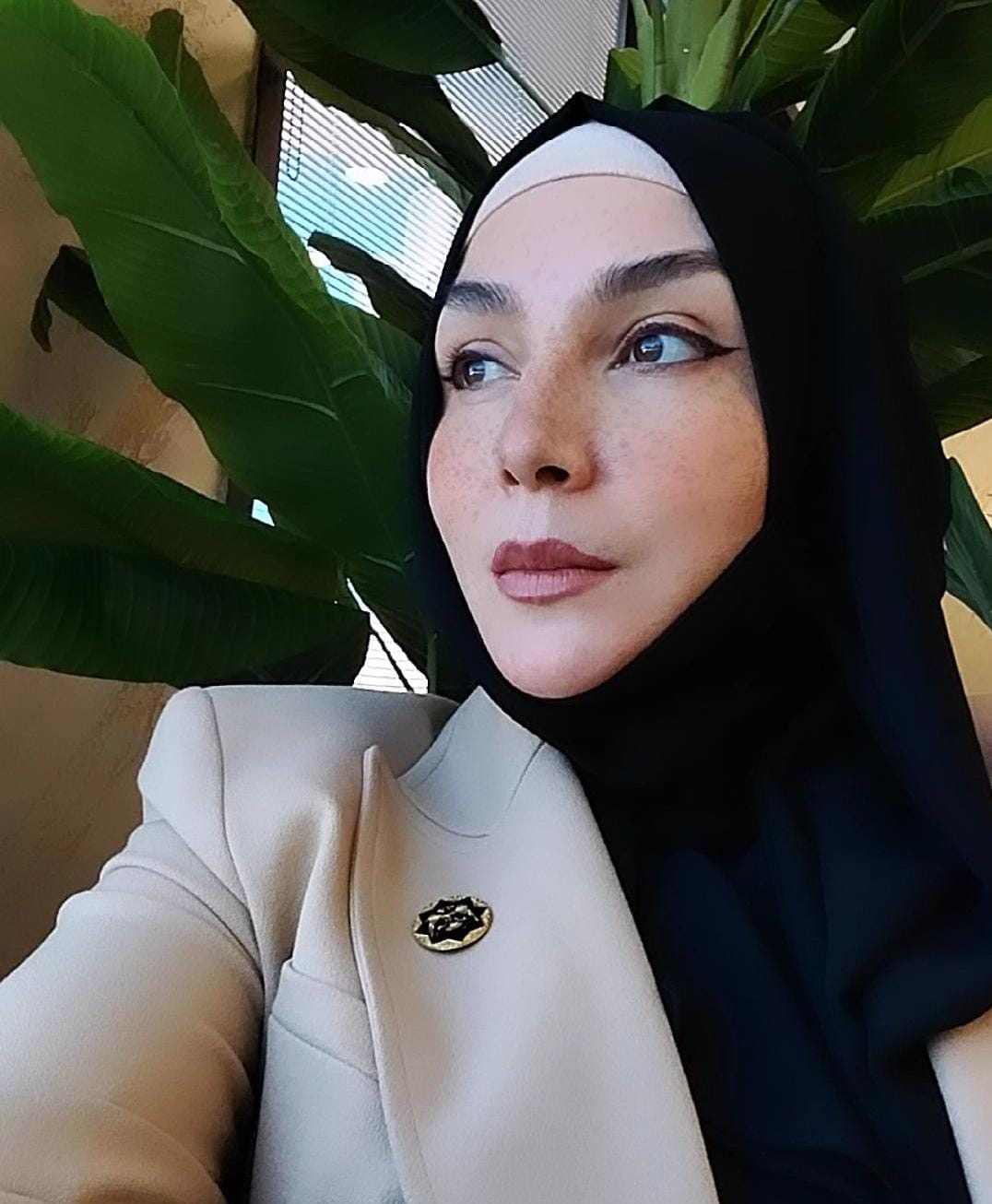 Sosyolog Berrin YAĞLIOĞLU yazar fotoğrafı