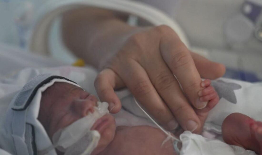 Türkiye’de geçen yıl 121 bin 67 bebek hayata erken başlarken,