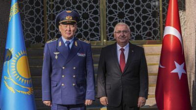 Milli Savunma Bakanı Yaşar Güler, Kazakistan Savunma Bakanı Dauren Kosanov