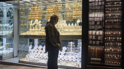 İspanya’da yayınlanan El Confidencial, altının yükselişinin İstanbul Kapalıçarşı’da nasıl yankılandığına