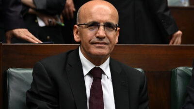 Hazine ve Maliye Bakanı Mehmet Şimşek önemli açıklamalarda bulundu. Bakan