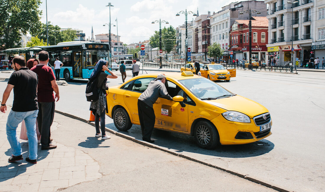 Yeni yılda taksicilere zorunlu Toplu Taşıma Aracı Kullanım Belgesi getirildi.