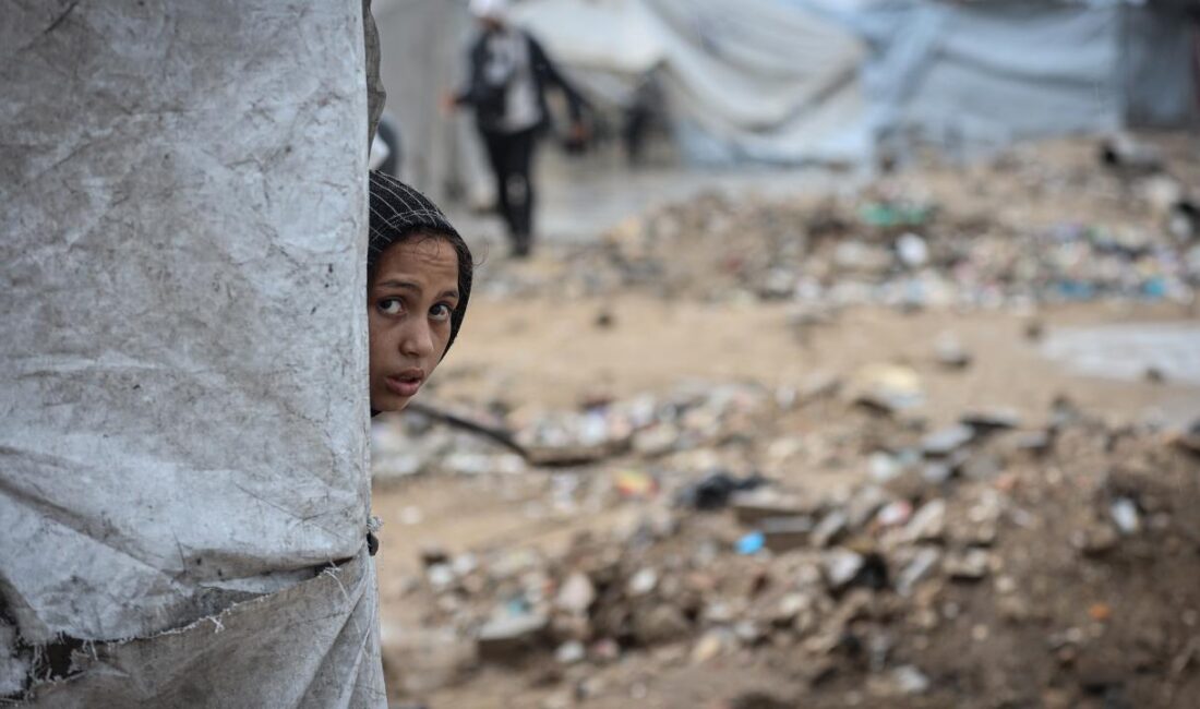 Hamas, ateşkes anlaşmasına rağmen gerekli yardımların ulaştırılamadığı ve insani durumun