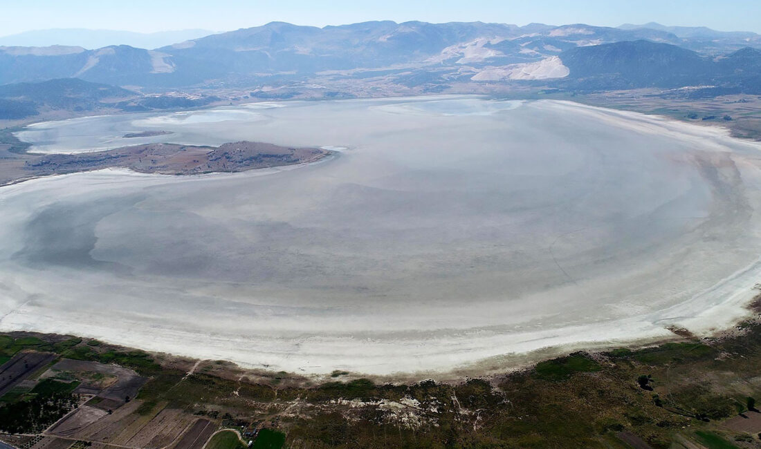 Türkiye’nin en önemli tatlı su gölleri hızla kuruyor. Kuraklık, bilinçsiz