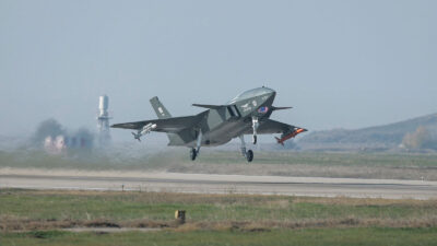 Baykar tarafından geliştirilen Kızılelma insansız savaş uçağı, TÜBİTAK SAGE’nin görüş-ötesi