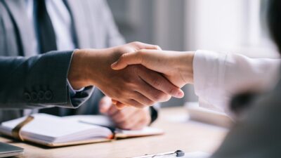 Bilgi ve iletişim sektöründeki ücretli çalışan sayısı ekimde 300 bine