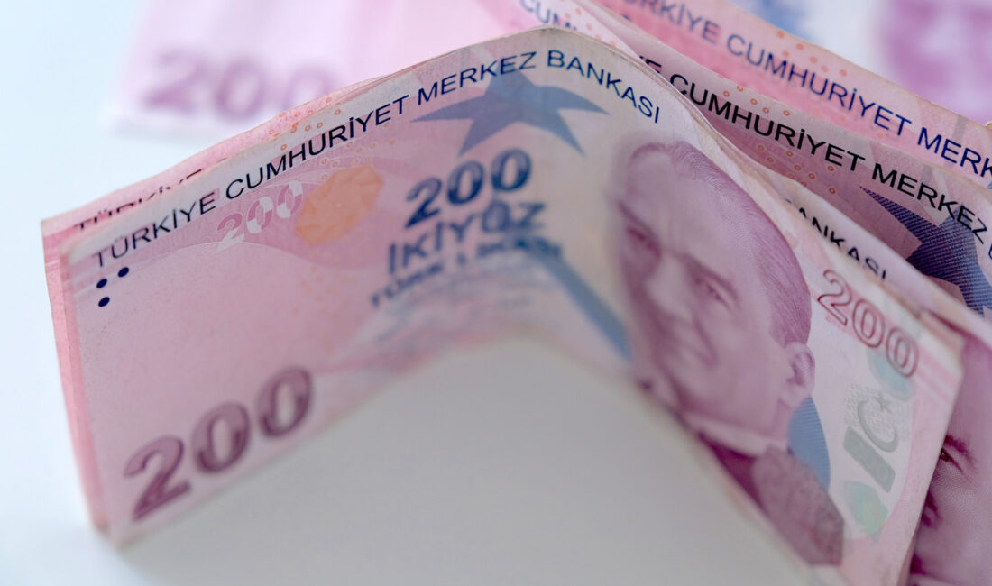 Ocak ayına kısa bir süre kala emekli maaşlarında beklenen artış