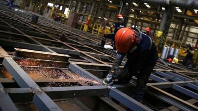 Sanayi, inşaat ve ticaret-hizmet sektörlerinde ücretli çalışan sayısı, ekimde geçen