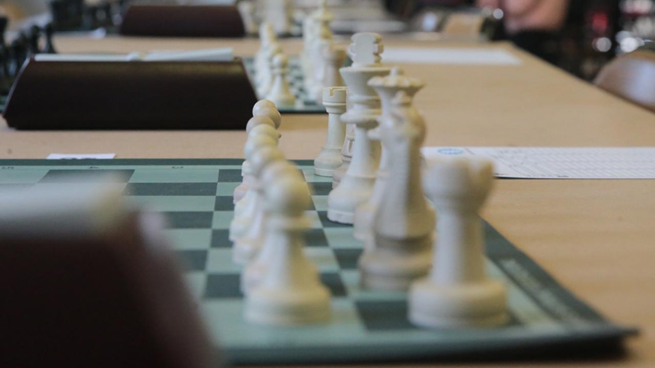 Hindistanlı Sarwagya Singh Kushwaha, 3 yaşını henüz bitirmişken resmi FIDE