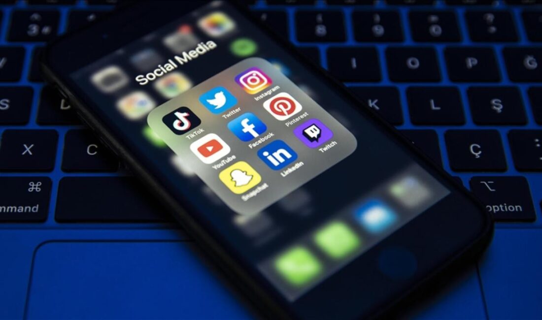 Malezya, ABD merkezli WhatsApp, TikTok, Facebook ve YouTube gibi büyük