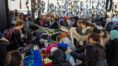 Giyim ürünlerinin fiyatlarının giderek yükselmesi vatandaşların sosyete ve bit pazarlarına