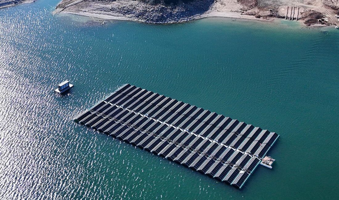 Yüzer güneş enerji santralleri (GES) kurulması için su yüzeylerinin kullanılması