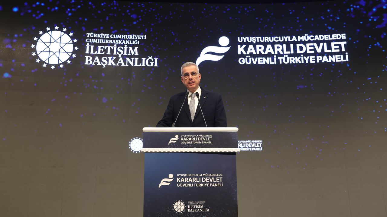 Sağlık Bakanı Kemal Memişoğlu, "Tütünsüz ve dumansız bir Türkiye hedefiyle