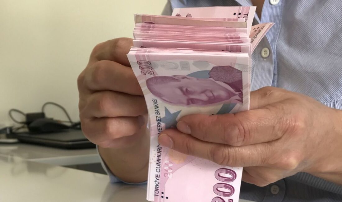 En düşük emekli aylığının artırılmasının ardından oluşan zam farklarının ödeme