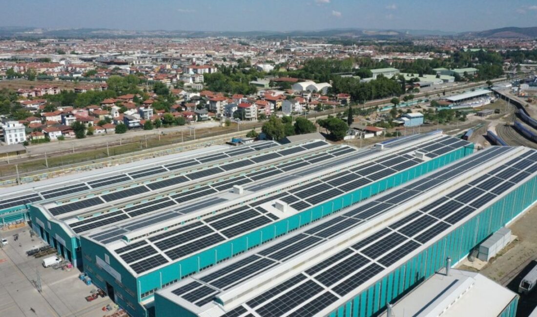 Ulaştırma ve Altyapı Bakanı Abdulkadir Uraloğlu, TÜRASAŞ Sakarya Bölge Müdürlüğü’nde