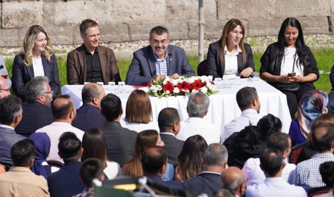 Millî Eğitim Bakanlığınca, öğretmenlerin 23-27 Haziran'daki mesleki çalışma programlarını istedikleri