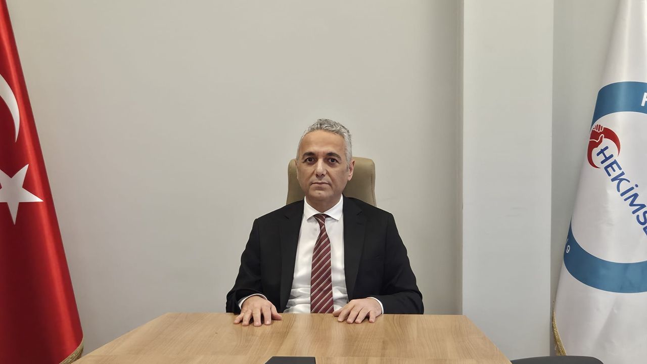 Hekimsen Sendikası Genel Başkanı Uzman Dr. Adil Kurban, sağlık sisteminde