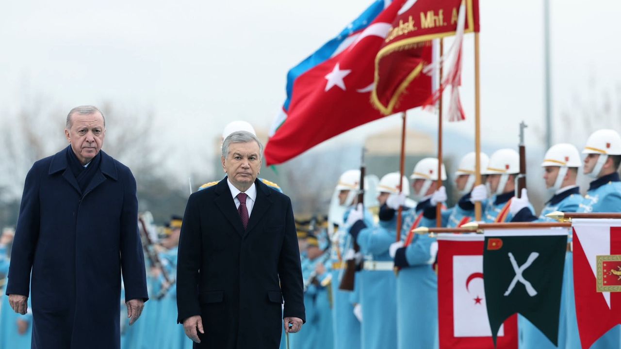 Eğitimci-Yazar Murat Anar, ''Türk Dünyasının Yükselen Yıldızı: Özbekistan '' başlıklı