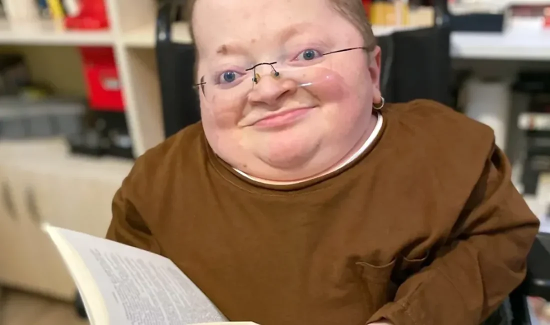 “Muzaffer’in Ölüm Uykusu” adlı öykü kitabıyla edebiyat dünyasına hızlıca adım