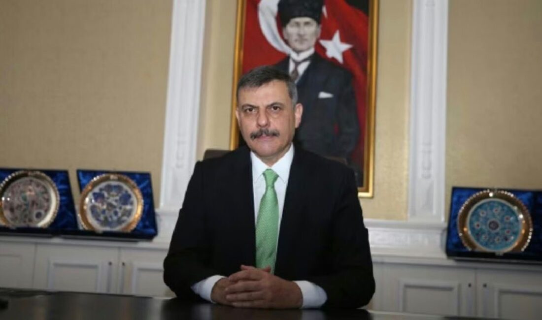 1970 yılında Konya’nın Çumra ilçesinde doğan Mustafa Çiftçi, 1995 yılında