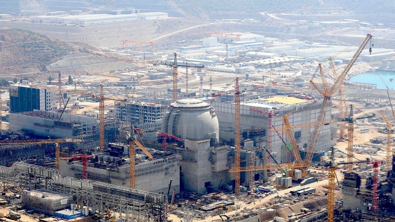 Rusya Devlet Nükleer Enerji Kuruluşu Rosatom tarafından inşa edilen Akkuyu