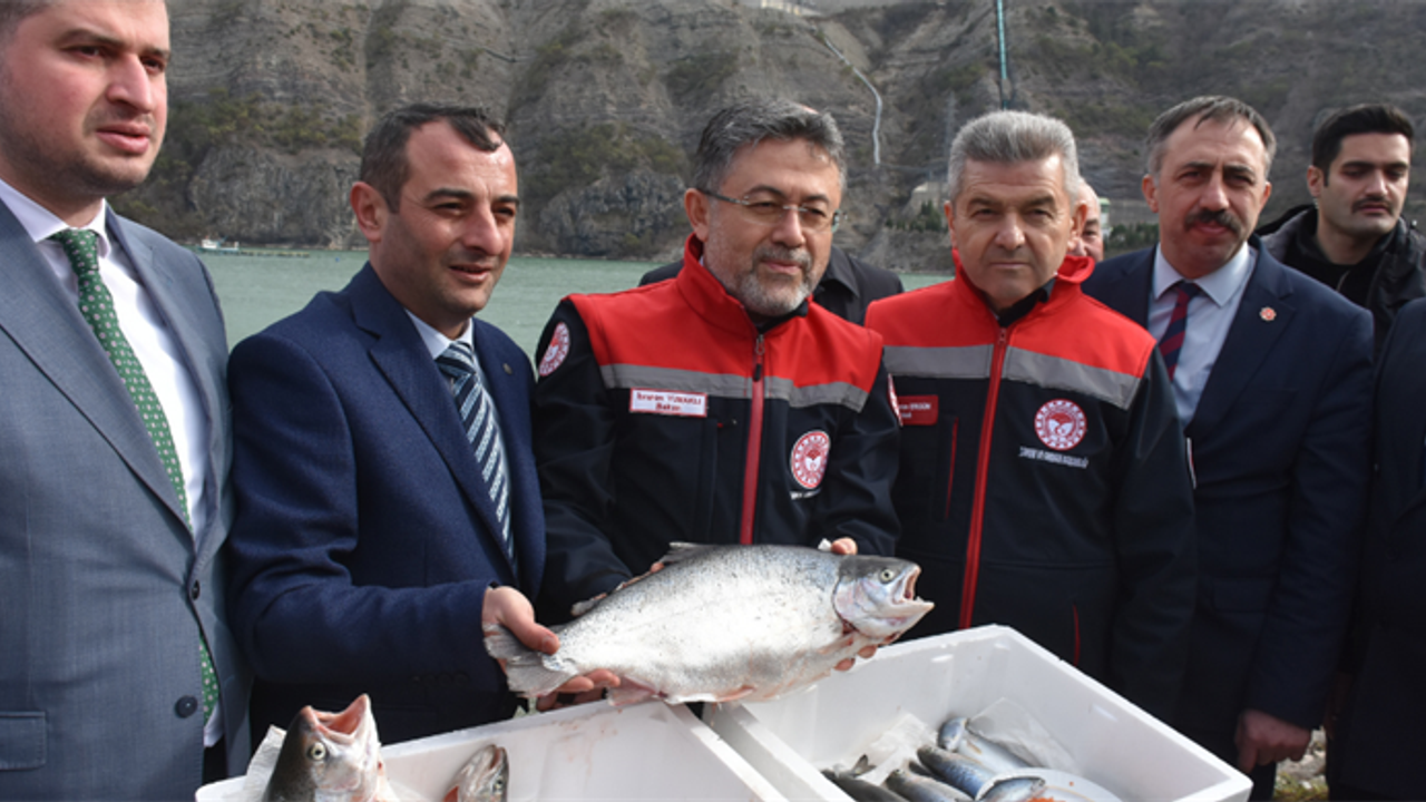 Tarım ve Orman Bakanı İbrahim Yumaklı, Türkiye'nin 2025'te su ürünleri