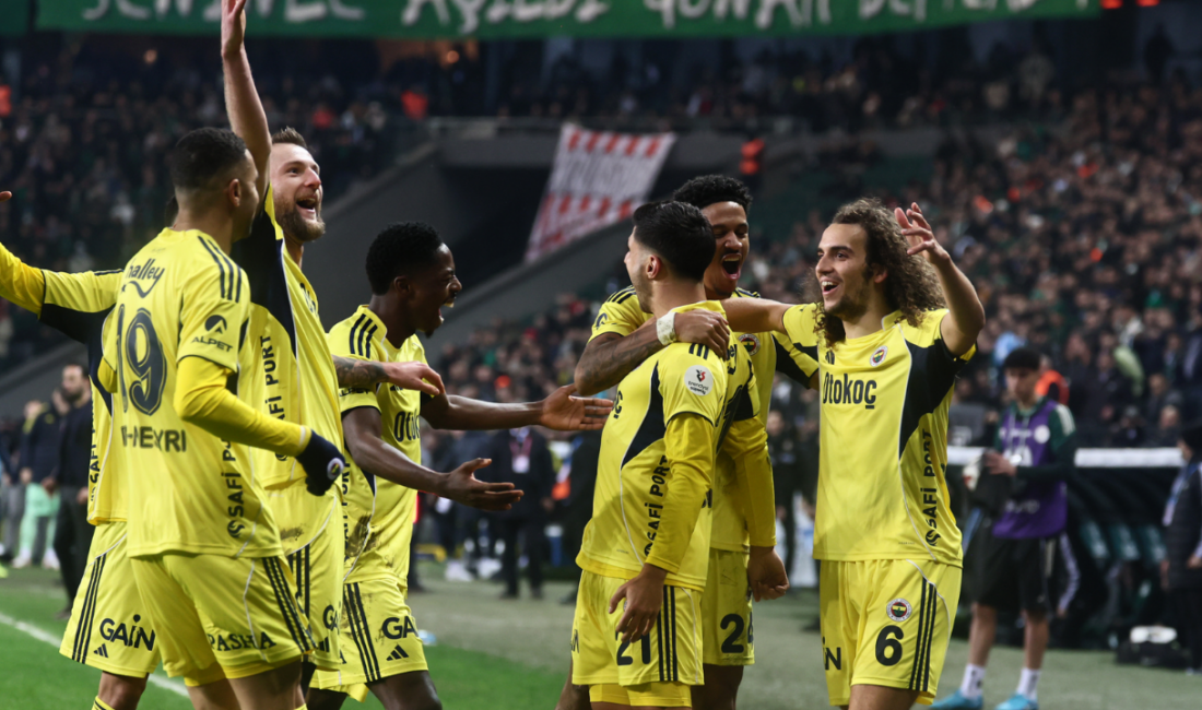 Fenerbahçe, Trendyol Süper Lig’in 20. haftasında deplasmanda Kocaelispor’u 2-0 mağlup