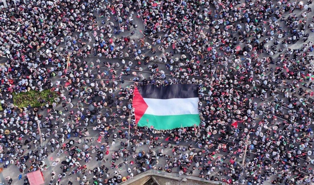 Gazze Şeridi’nin Mısır’a açılan tek kapısı olan Refah Sınır Kapısı’nın