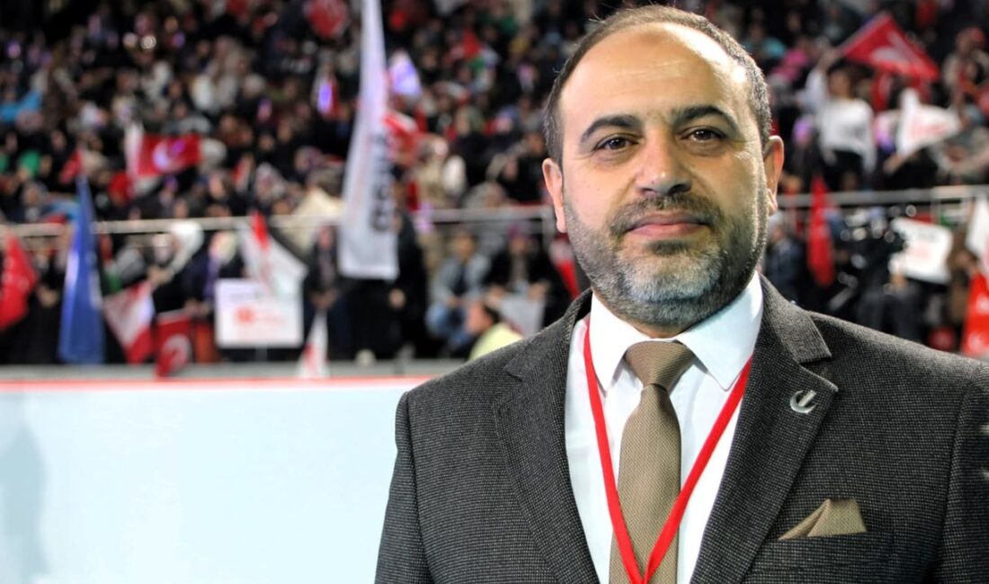 Yeniden Refah Partisi Adana İl Başkanı Özkut Özdemir, kentte etkili