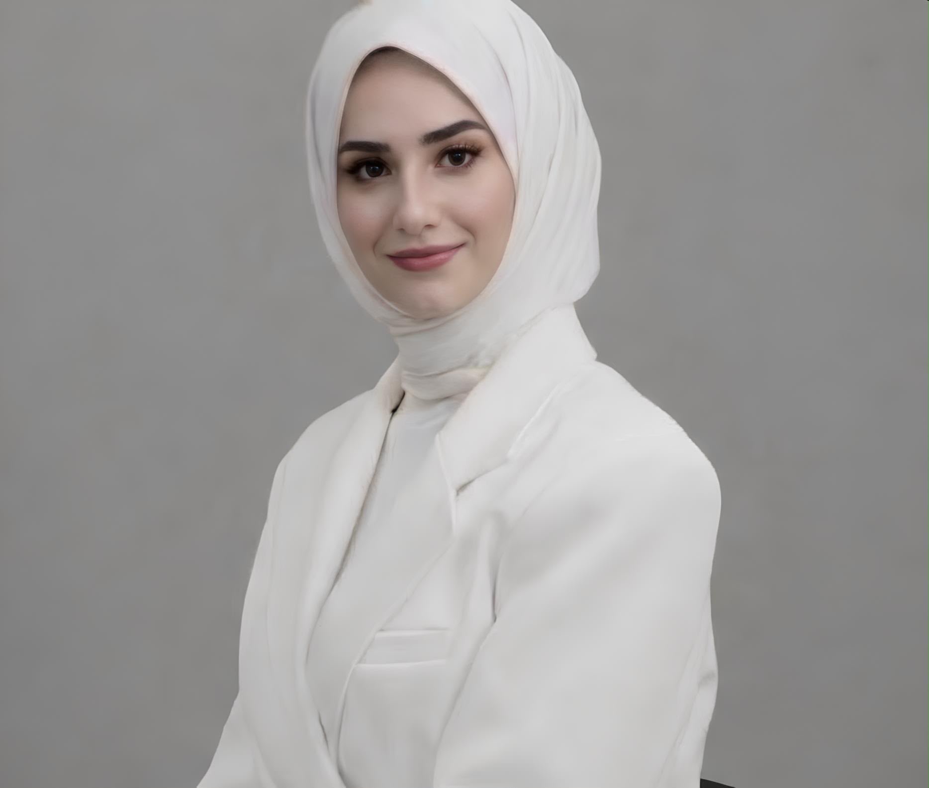Afra ŞENOL yazar fotoğrafı