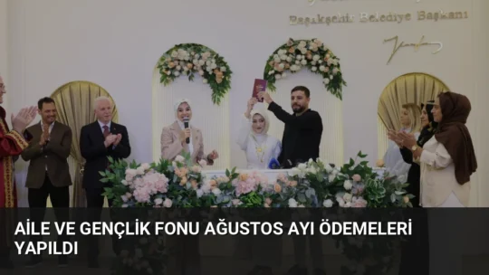 Bakan Göktaş, Aile ve Gençlik Fonu kapsamında Ağustos ayında 19