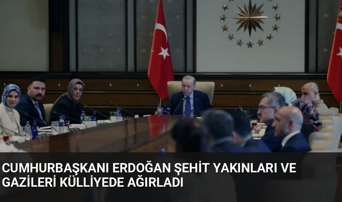 Cumhurbaşkanı Erdoğan, Cumhurbaşkanlığı Külliyesi'nde şehit yakınları ve gazilerle bir araya