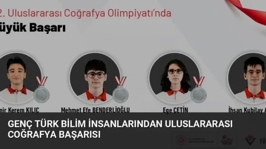 İstanbul'da düzenlenen 22. Uluslararası Coğrafya Olimpiyatı'nda Türkiye'yi temsil eden öğrenciler