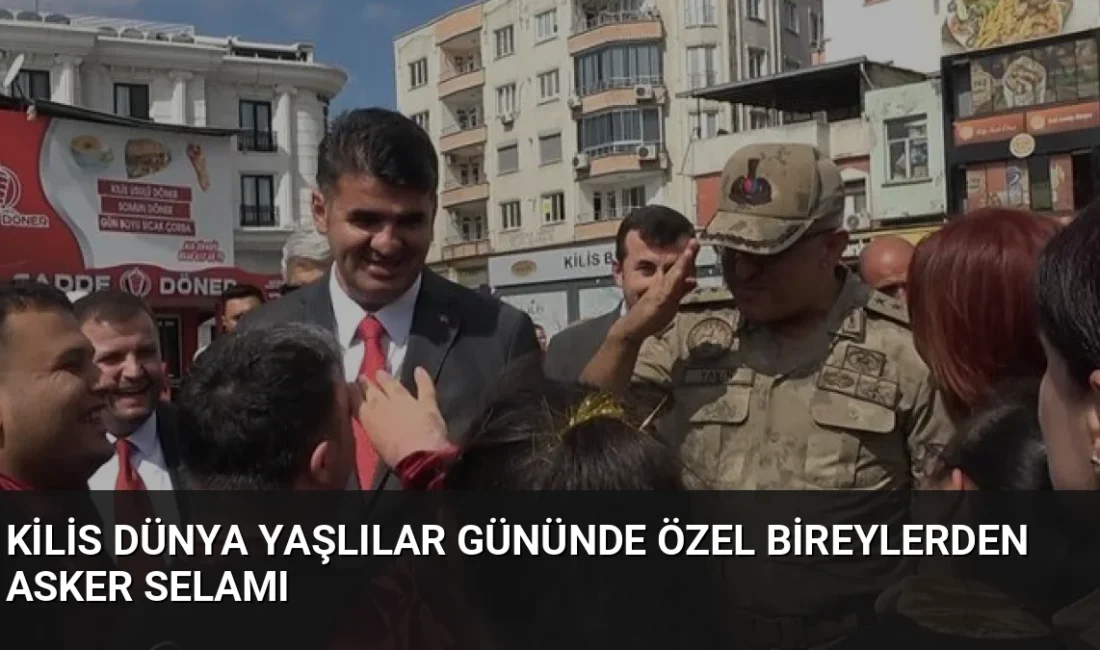 Kilis'te düzenlenen Dünya Yaşlılar Günü yürüyüşünde, Çorum'dan gelen özel bireyler