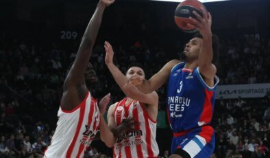 Anadolu Efes, Olympiakos’u Geçti!