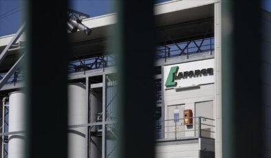 Fransız çimento devi Lafarge, terör örgütünü finanse etmekten yargılanacak