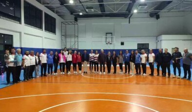 Köyceğiz’de Floor Curling Turnuvası Tamamlandı