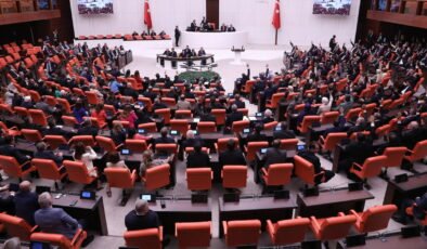 Milyonlarca çalışan ve öğrenciyi ilgilendiren önerge AKP ve MHP oylarıyla reddedildi