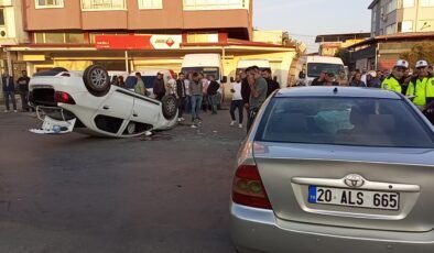 Nazilli’de 2 otomobil çarpıştı: 2 yaralı