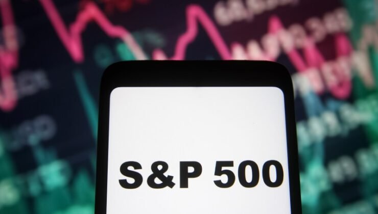 S&P 500 Rekor Yıllık Çıkara Yaklaşıyor, Gözler ‘Mag 7’ Karlarında