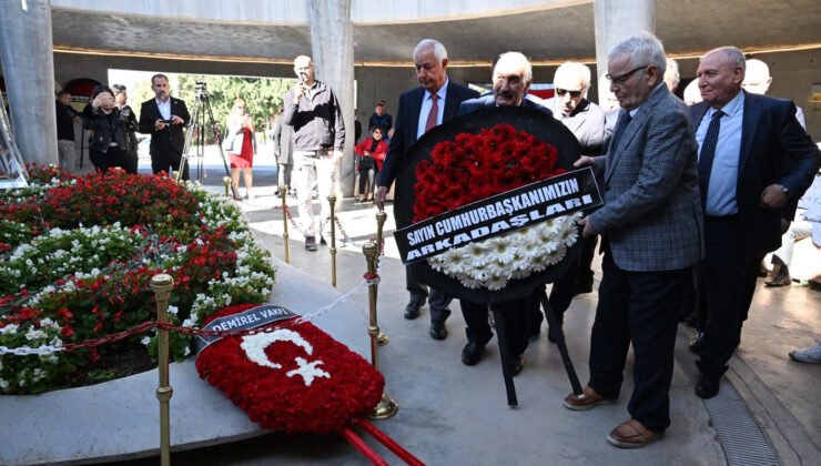 Süleyman Demirel, 100’üncü doğum gününde anıt mezarında anıldı