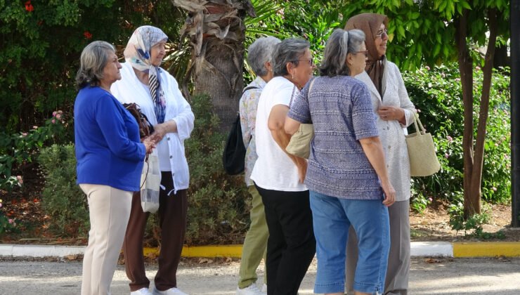 ‘Yaşlılık bakım sigortası hayata geçmeli’